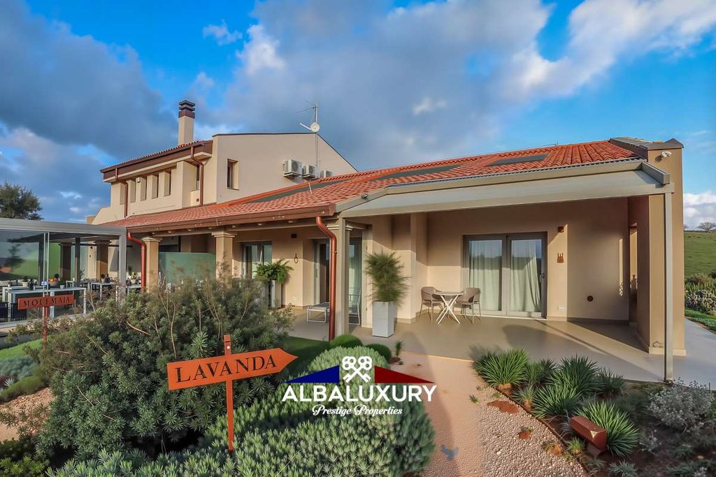 Property photo 3 of 32