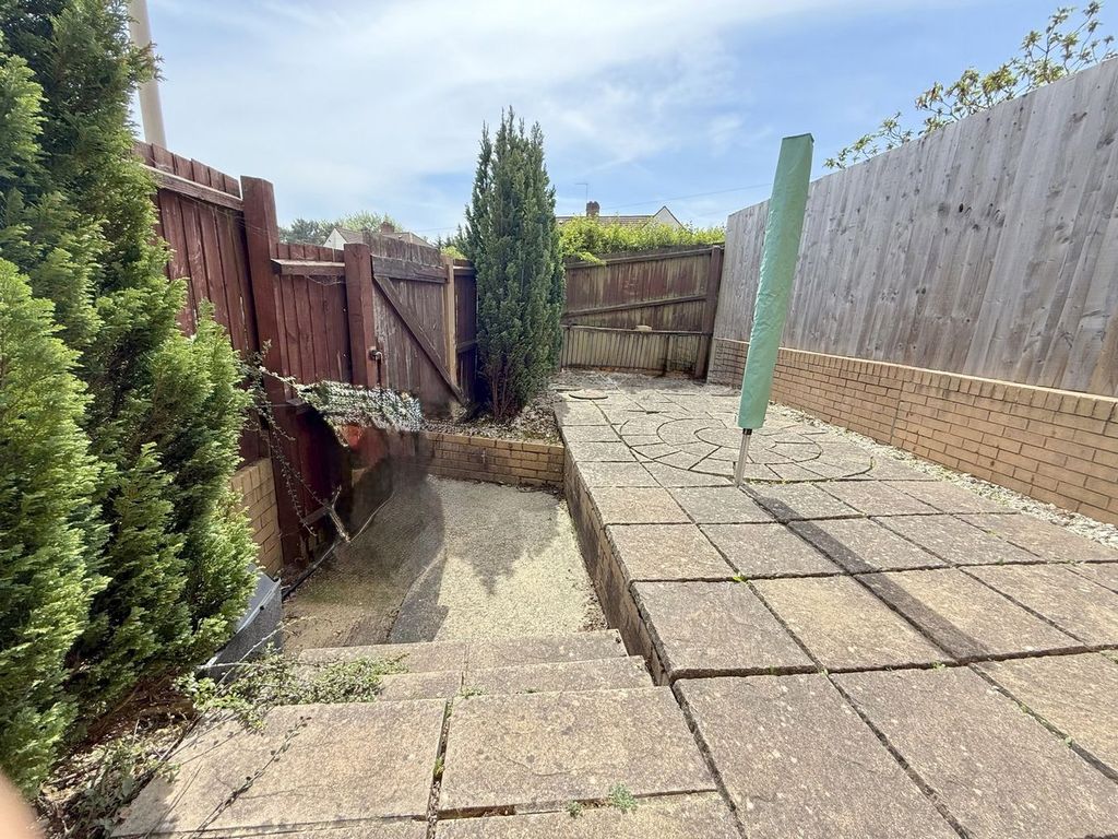 Property photo 2 of 22