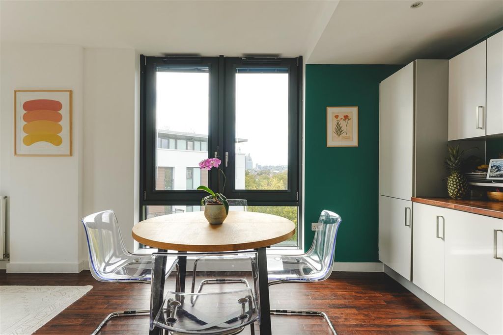 Property photo 3 of 20 Wharton House-3.Jpg