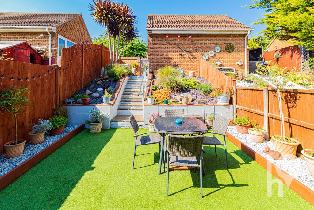 Property photo 3 of 14 Photo 7