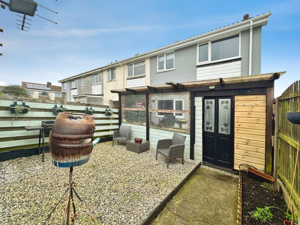 Property photo 3 of 19 4931574