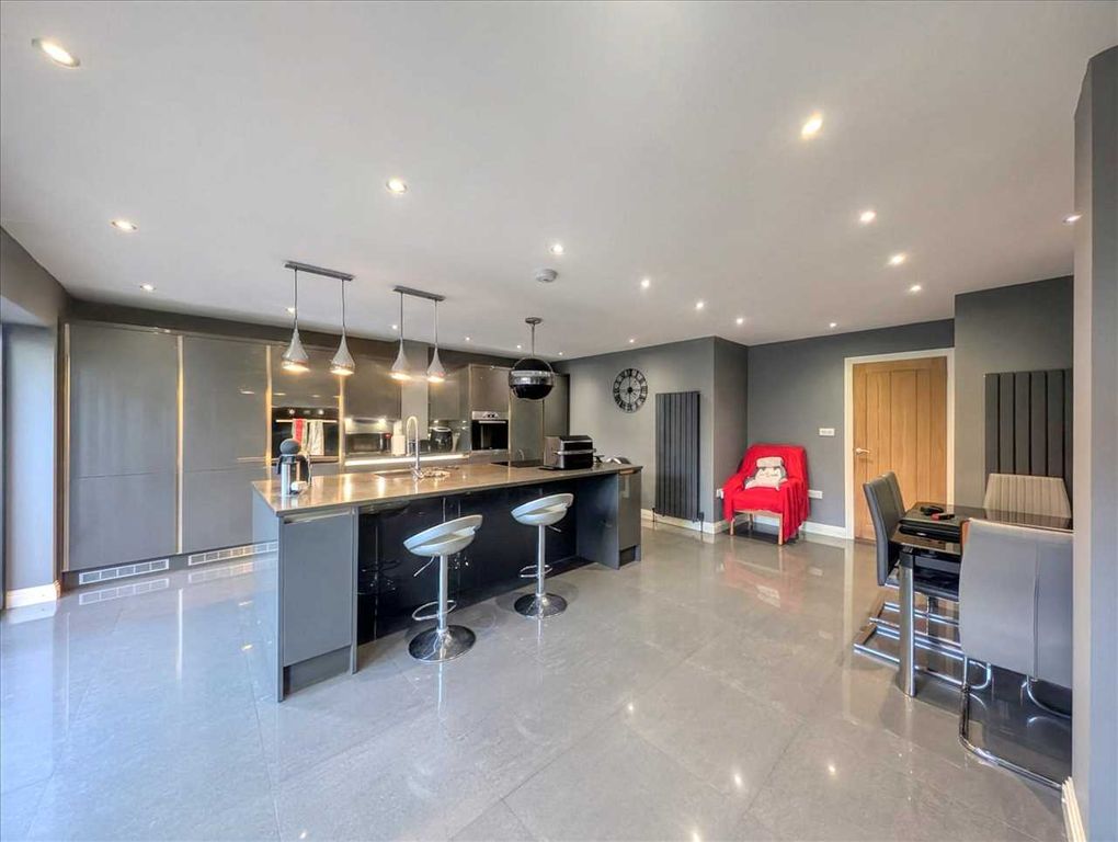 Property photo 2 of 19 Open Plan Kitchen / Diner