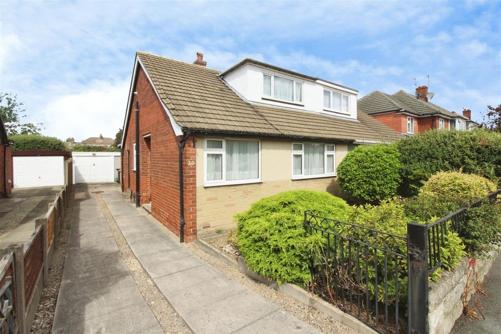 Property photo 1 of 12 Outside