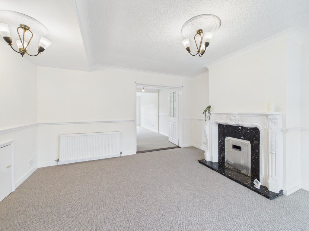 Property photo 3 of 19 Picture No. 02