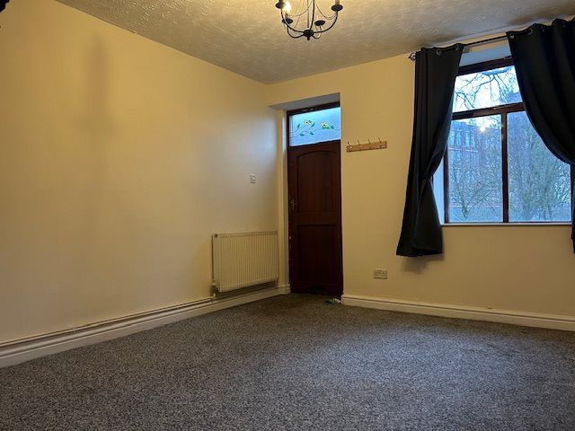 Property photo 3 of 14 Img_3850