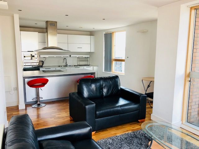 Property photo 2 of 10