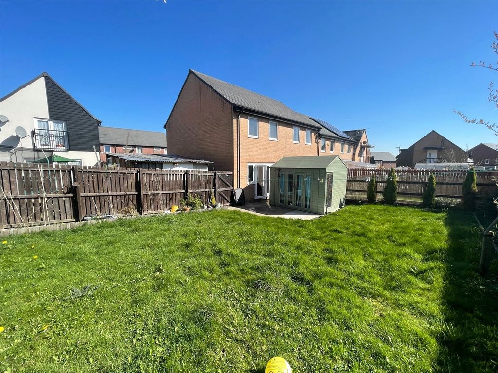 Property photo 2 of 15 Picture No. 04