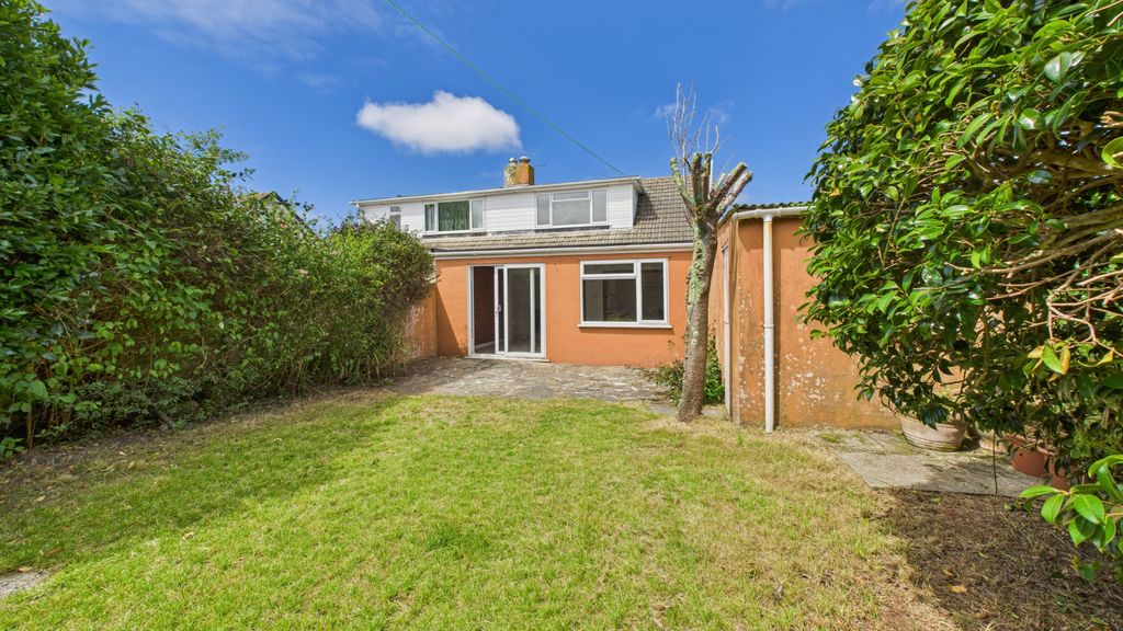 Property photo 2 of 12 Gallery