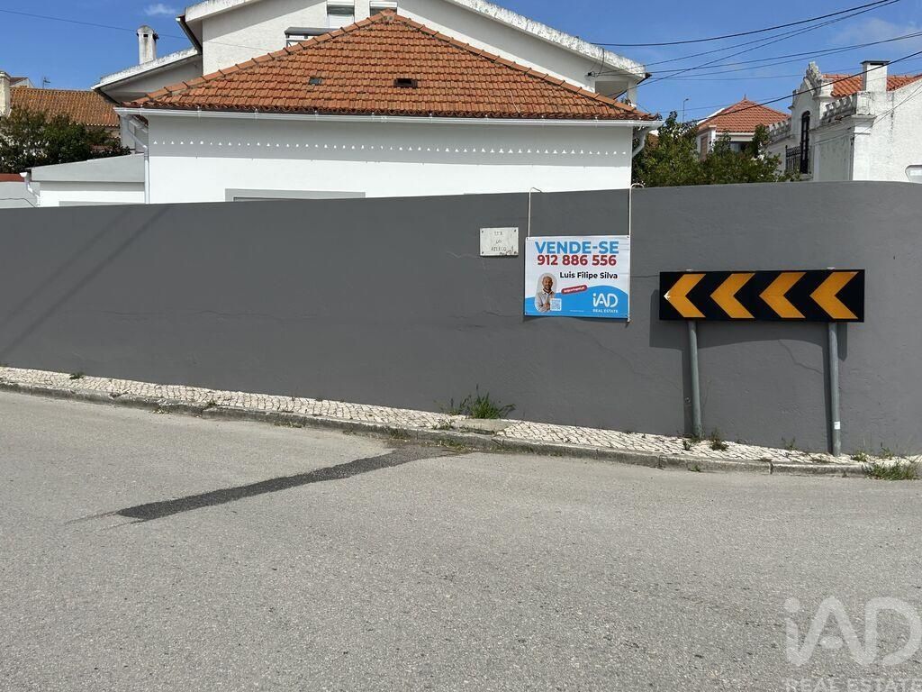 Property photo 2 of 32