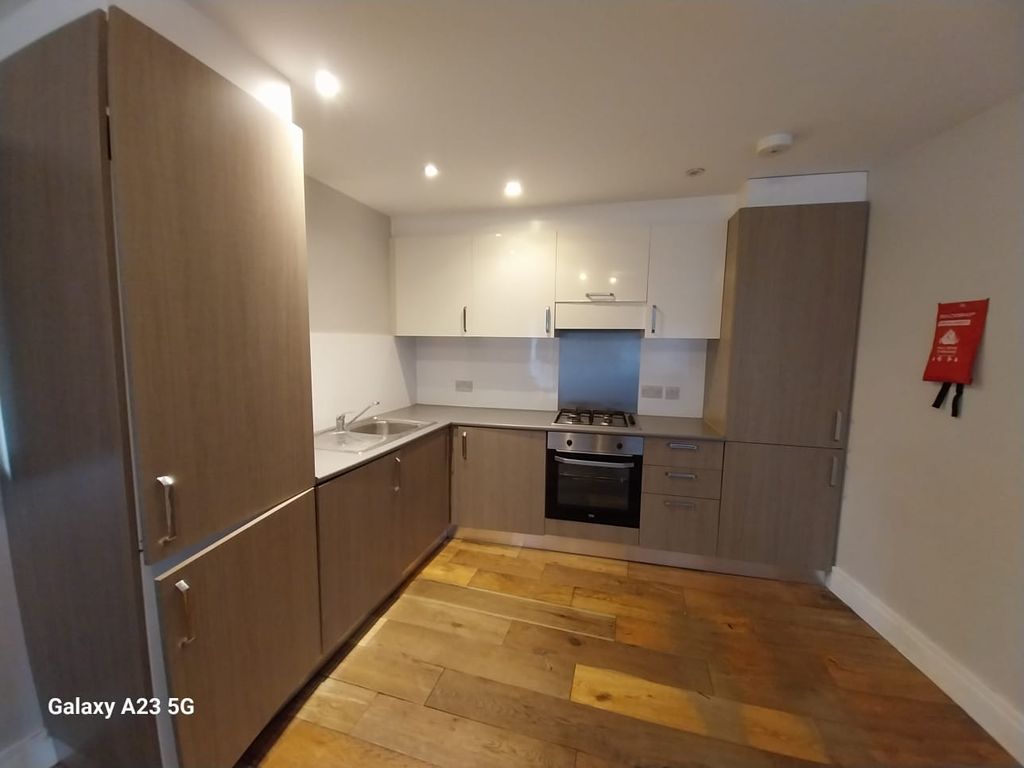 Property photo 3 of 7 Photo