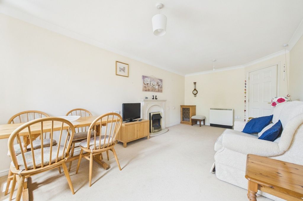 Property photo 3 of 10 Picture No. 21