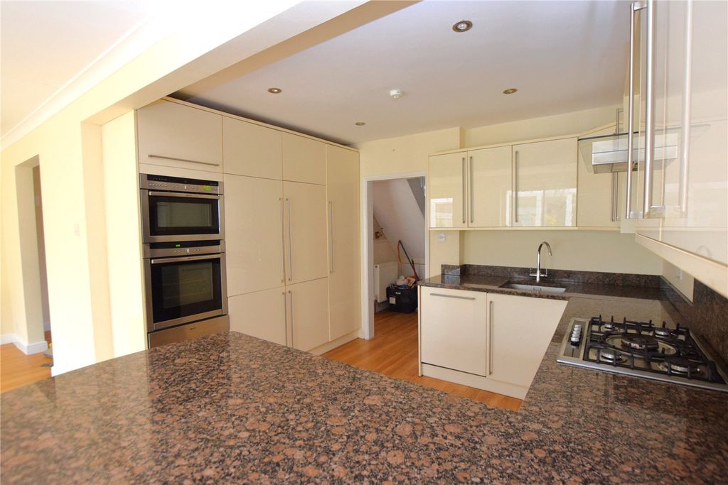 Property photo 2 of 12 Kitchen