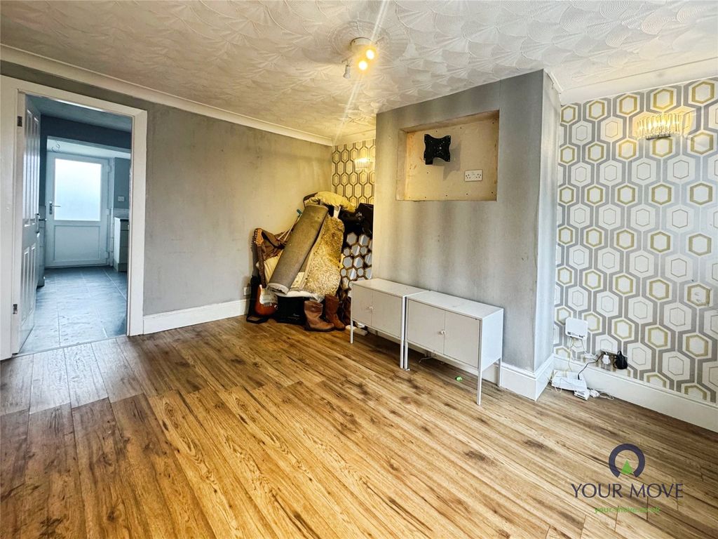 Property photo 2 of 12 Picture No. 10