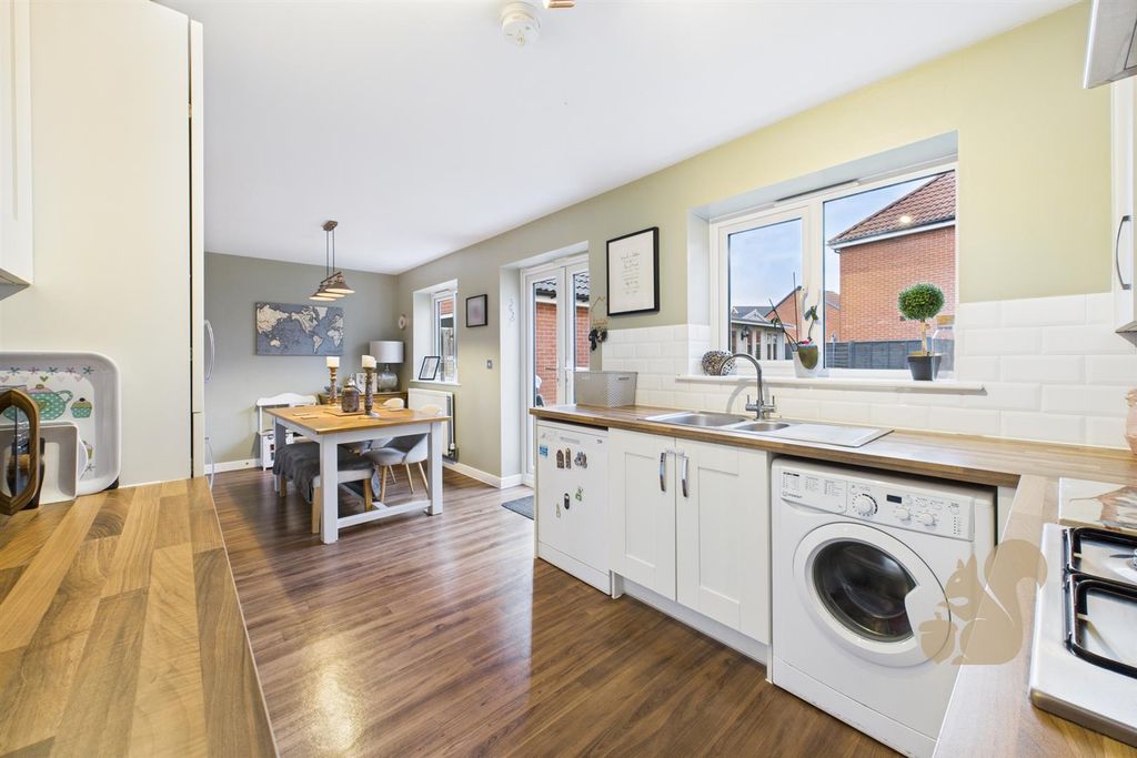 Property photo 3 of 19 Kitchen/Diner