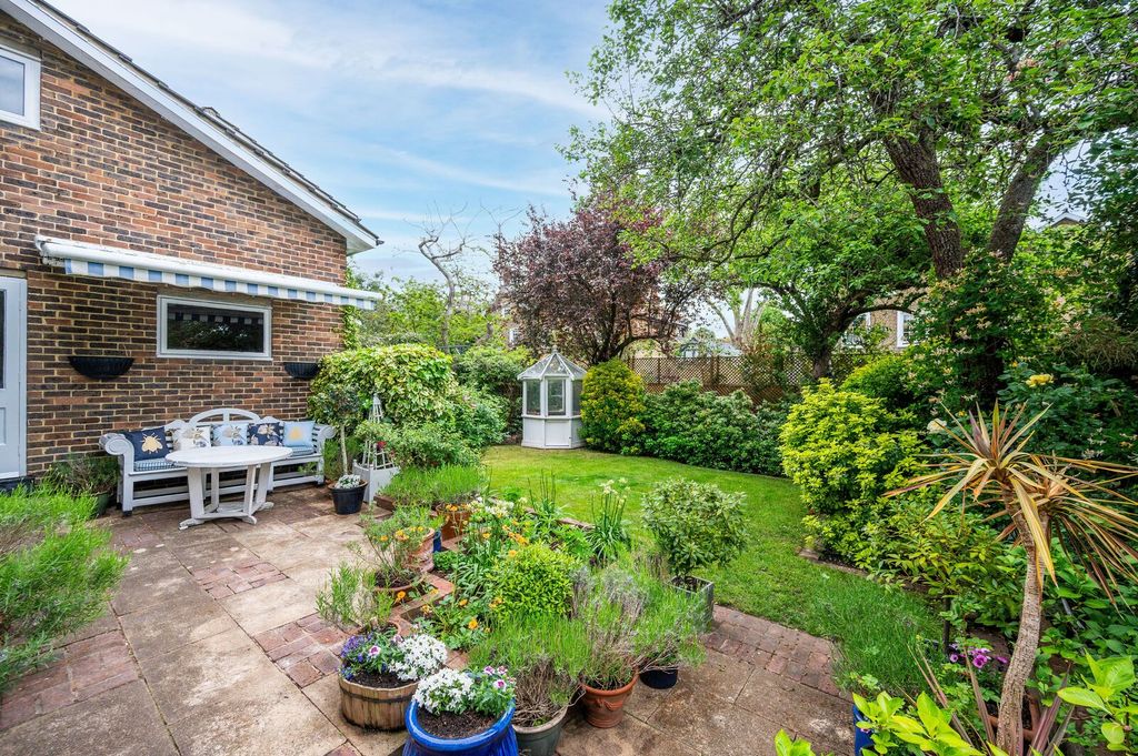 Property photo 2 of 15