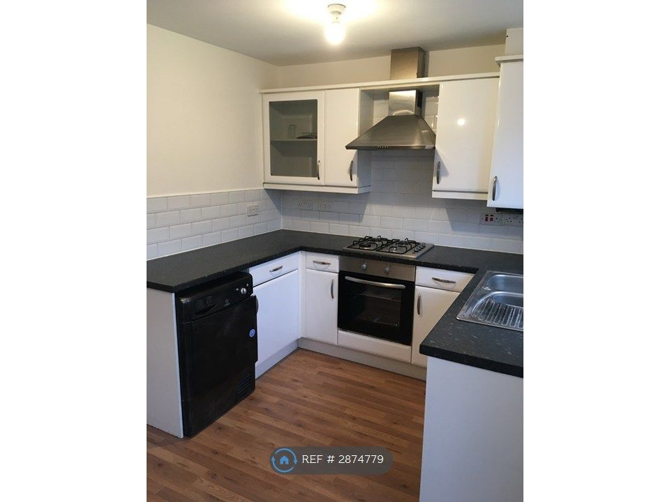 Property photo 1 of 7 Kitchen