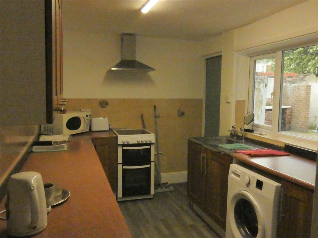 Property photo 3 of 7