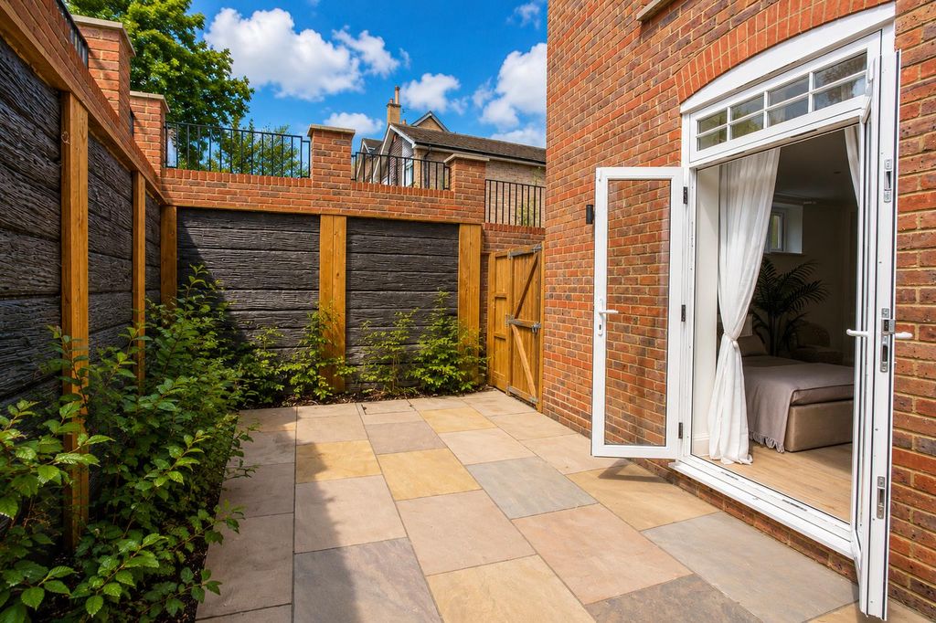 Property photo 2 of 22 Patio.Png