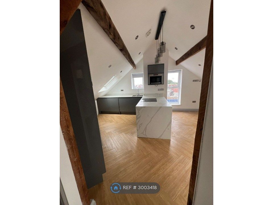 Property photo 3 of 13 Kitchen/Living Room