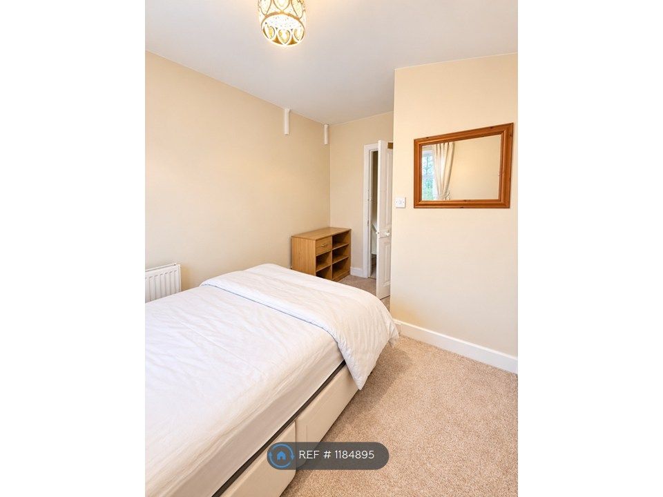 Property photo 2 of 3