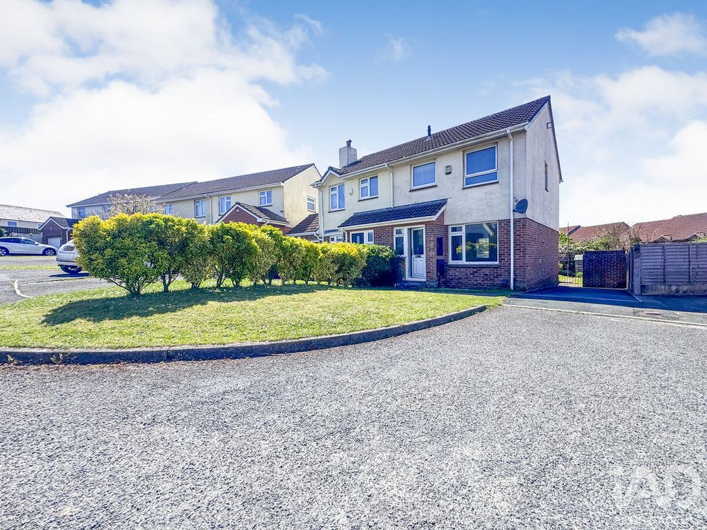 Property photo 1 of 23