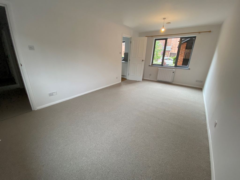 Property photo 3 of 4 Photo 2