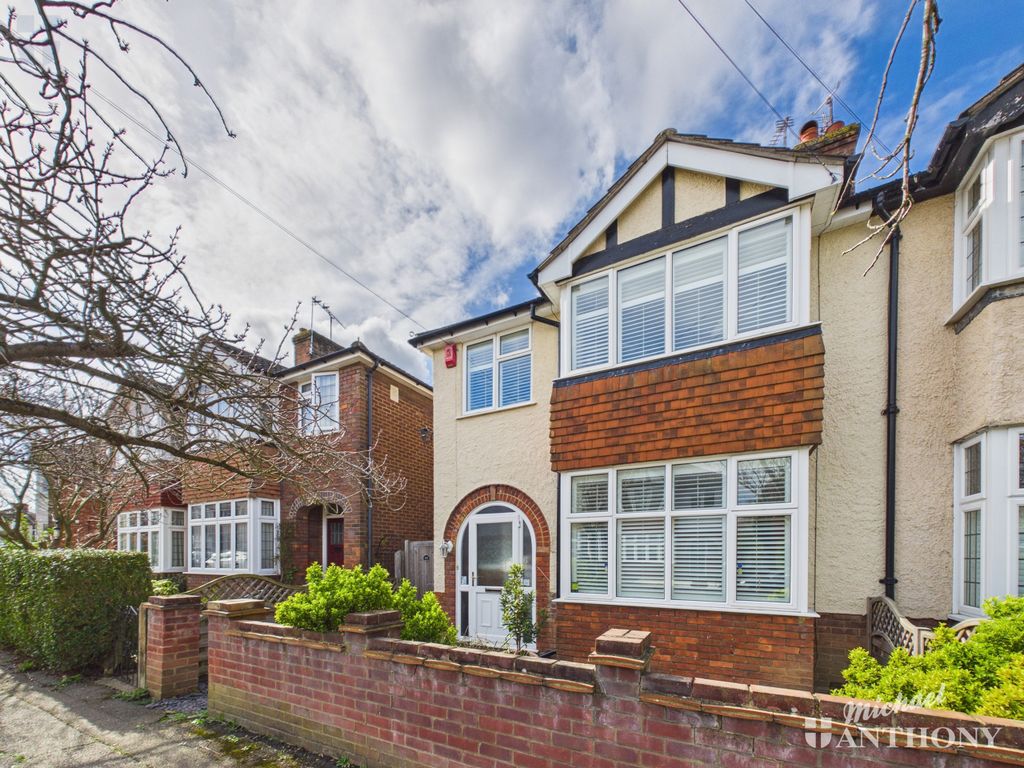 Property photo 1 of 15 Cam03852G0-Pr0587-Still018