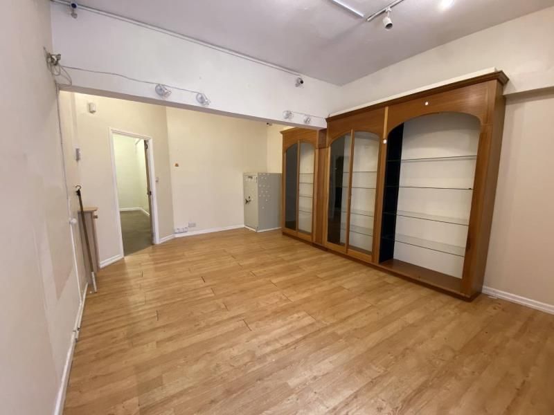 Property photo 3 of 4