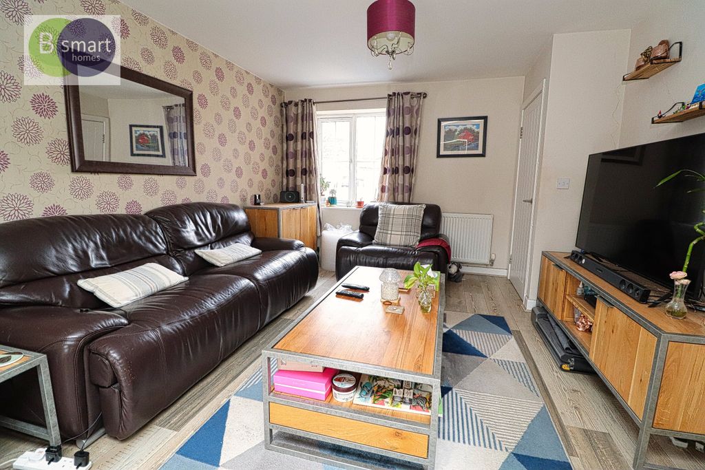 Property photo 2 of 15 Img_1716