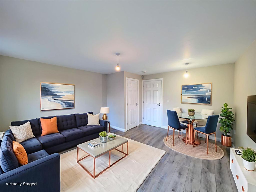 Property photo 2 of 12