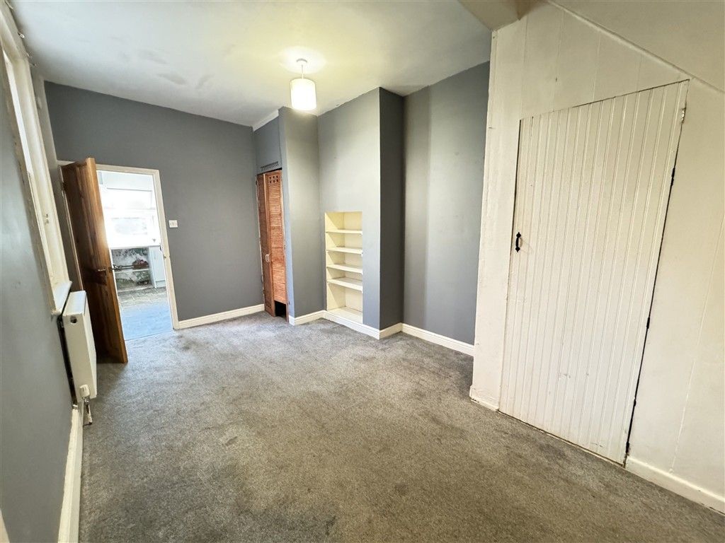 Property photo 2 of 8 Reception