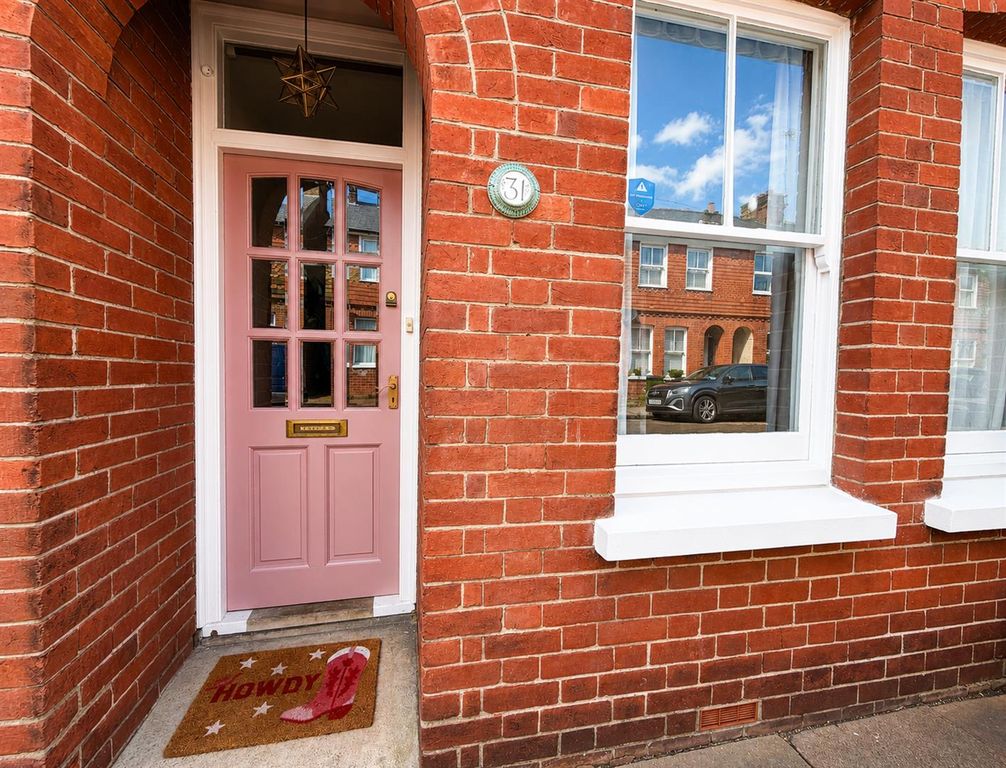 Property photo 2 of 16