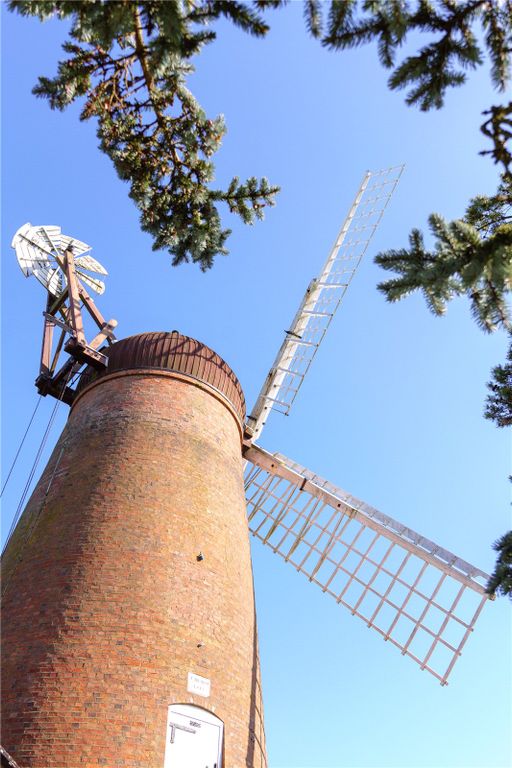 Property photo 3 of 24 Windmill