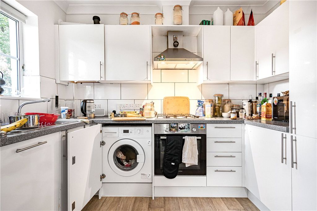 Property photo 3 of 9 Picture 3