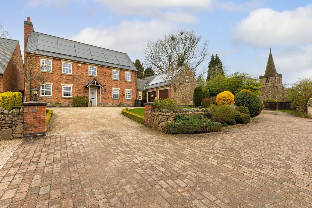 Property photo 1 of 38