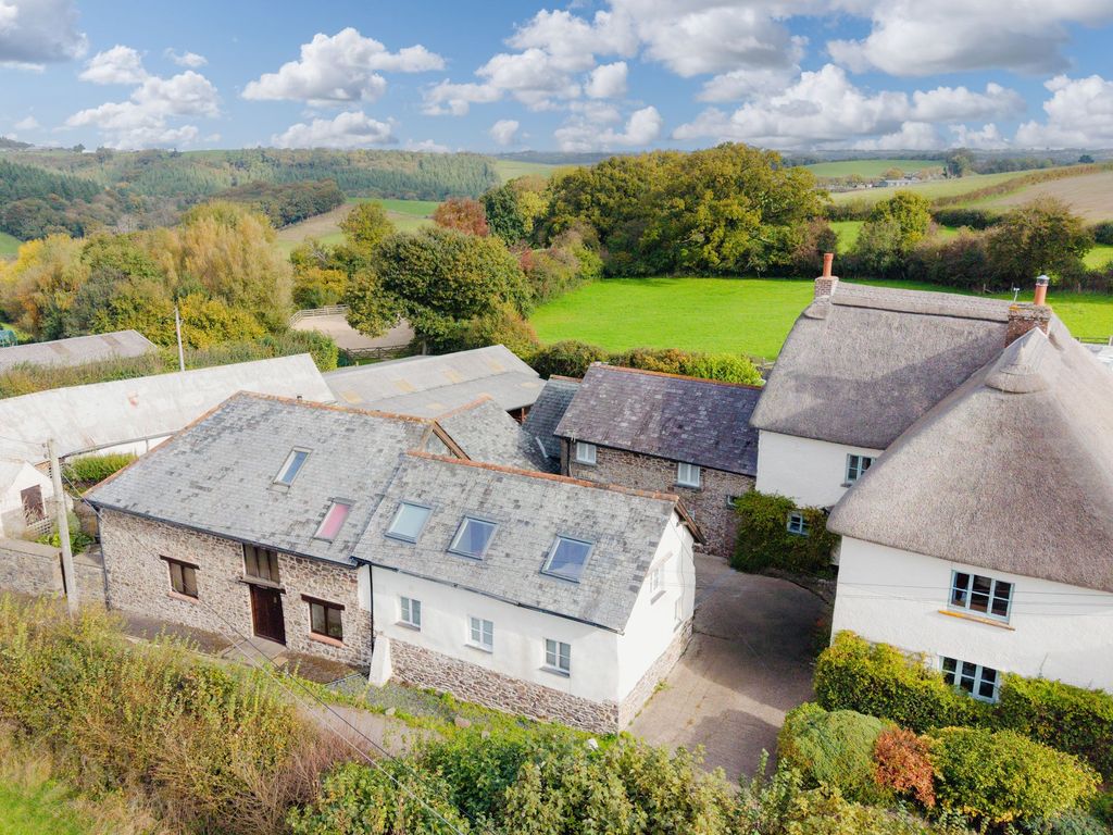 Property photo 1 of 43