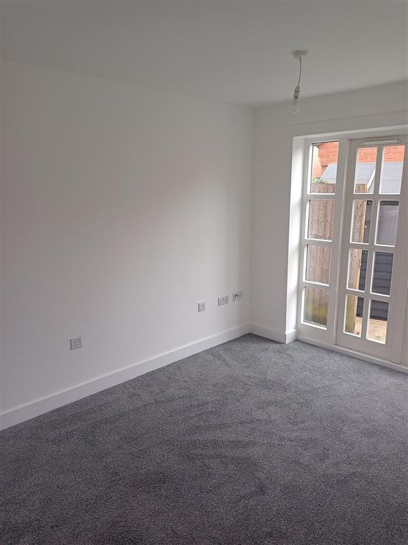 Property photo 2 of 9 Pro-Wxhn4Hzv.Jpeg