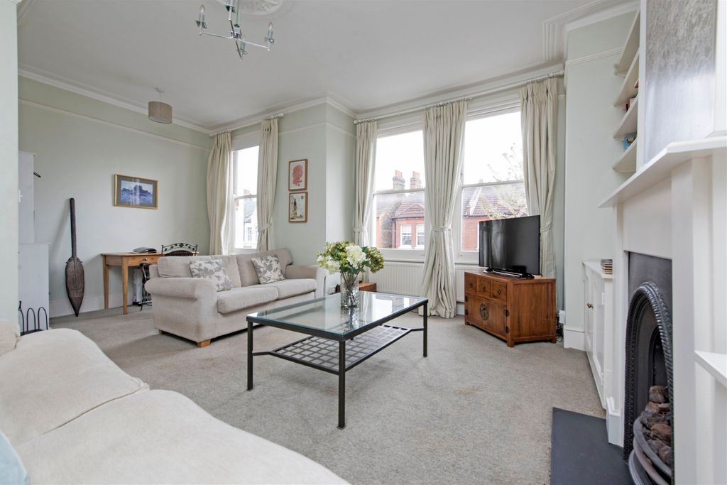 Property photo 1 of 23 Photo 01