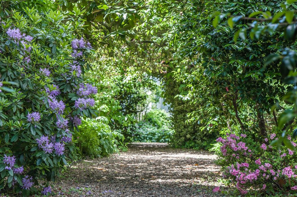 Property photo 3 of 12 Gledhow Gardens-21-2.Jpg