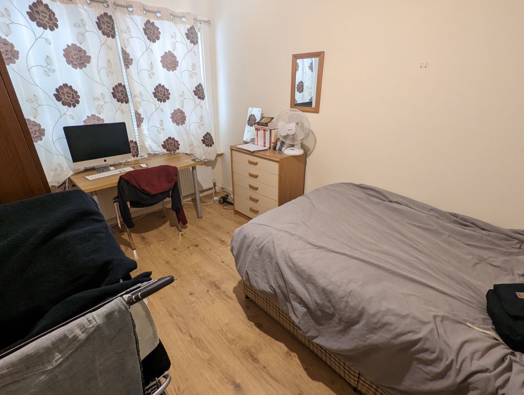 Property photo 1 of 18