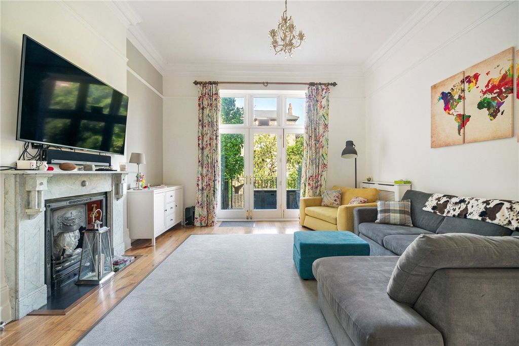 Additional image 6 of 7 bed end terrace house for saleEaton Crescent, Clifton, Bristol BS8