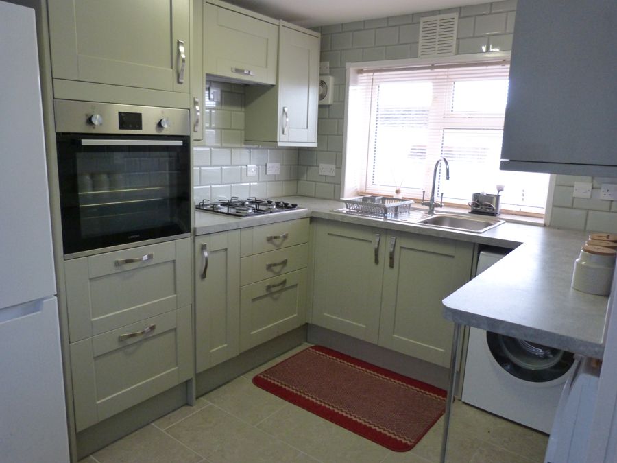 Property photo 3 of 13 Kitchen