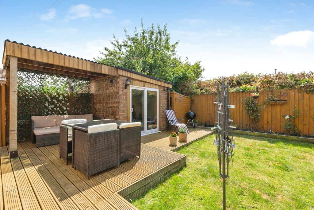 Property photo 2 of 16 Pbox-Img.Jpg