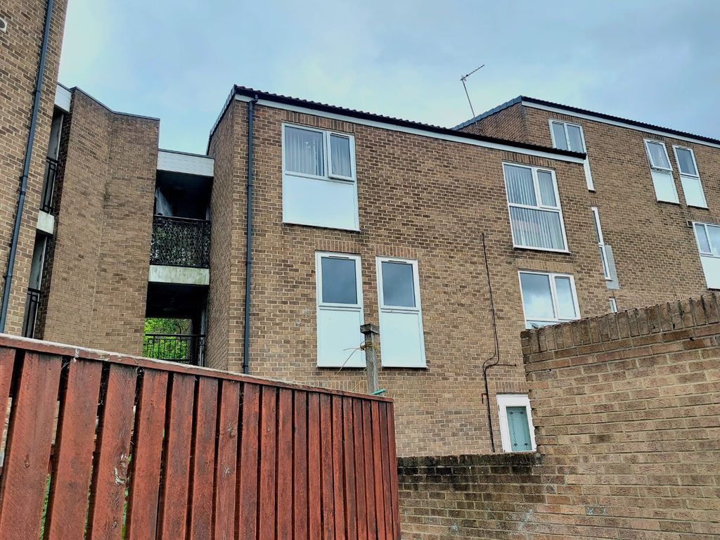 Property photo 1 of 6