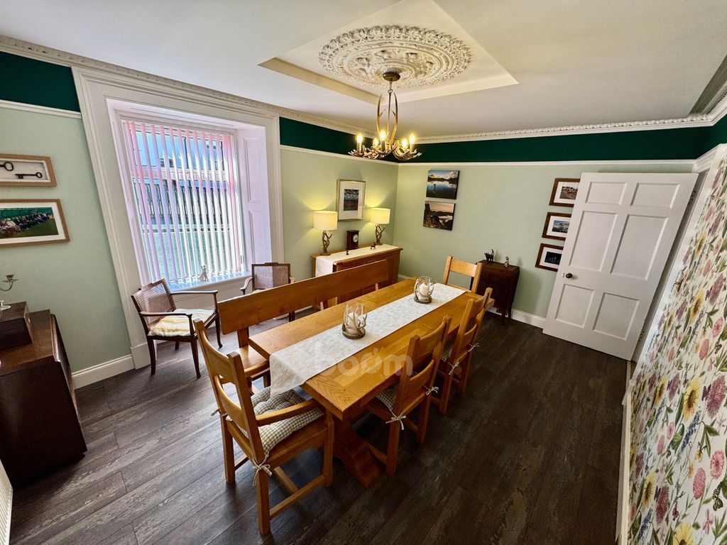 Property photo 3 of 35 Img_1893
