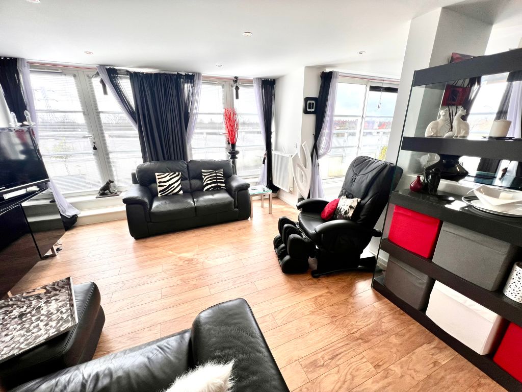 Property photo 2 of 16