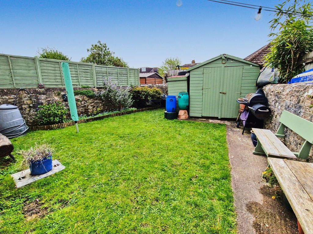 Property photo 2 of 21