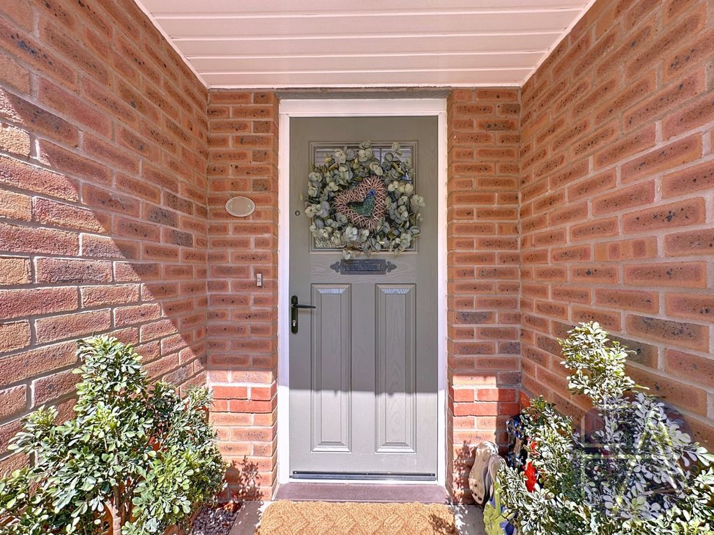 Property photo 2 of 43 4472283