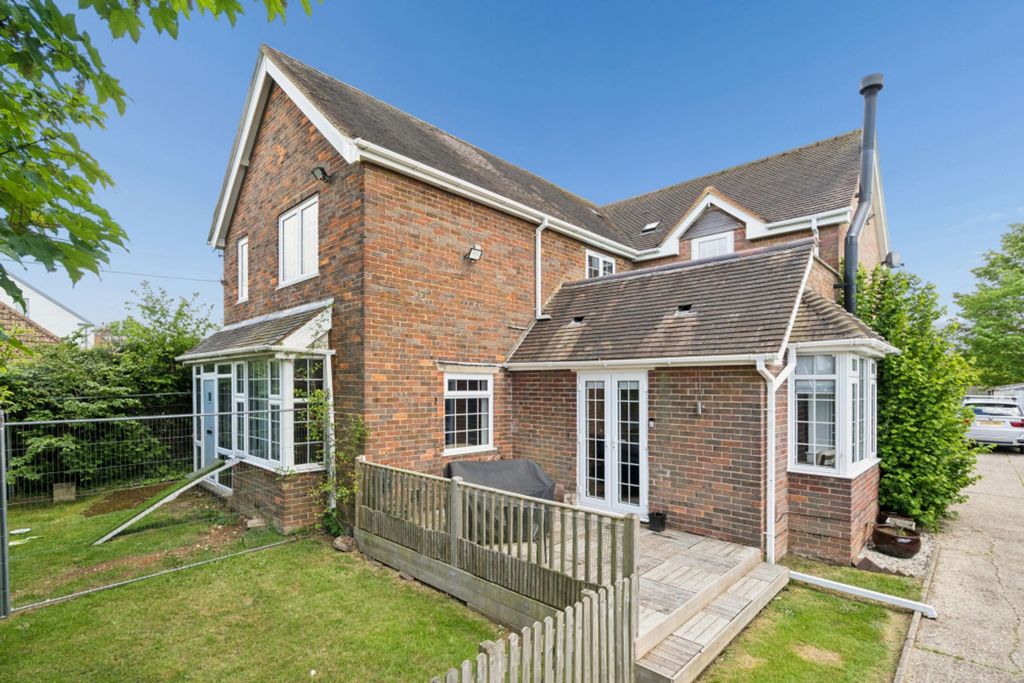 Property photo 1 of 33