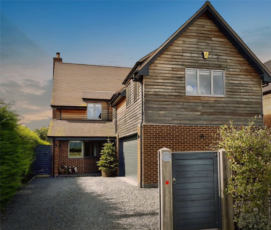 Property photo 1 of 17 Picture No. 21